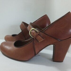 Women’s SOFFT SZ 10 Leather Brown Shoes, Brass Side Buckle Bogo Retro Clothing